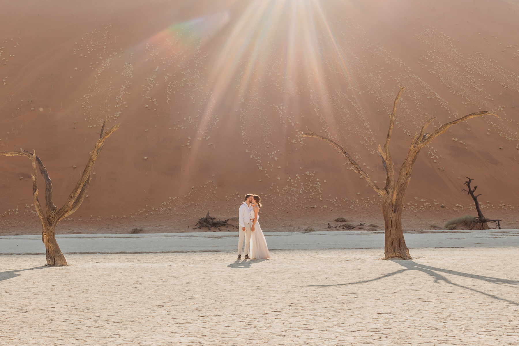 Elope in Namibia – Judith & Sander’s Sossusvlei Adventure
