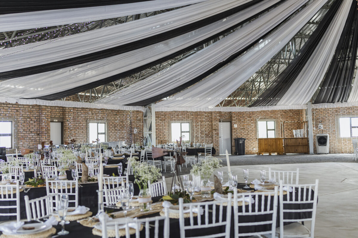 DJ & Roline_namibia-outjo-wedding_wedding-photographer_mariette-du-toit-photography