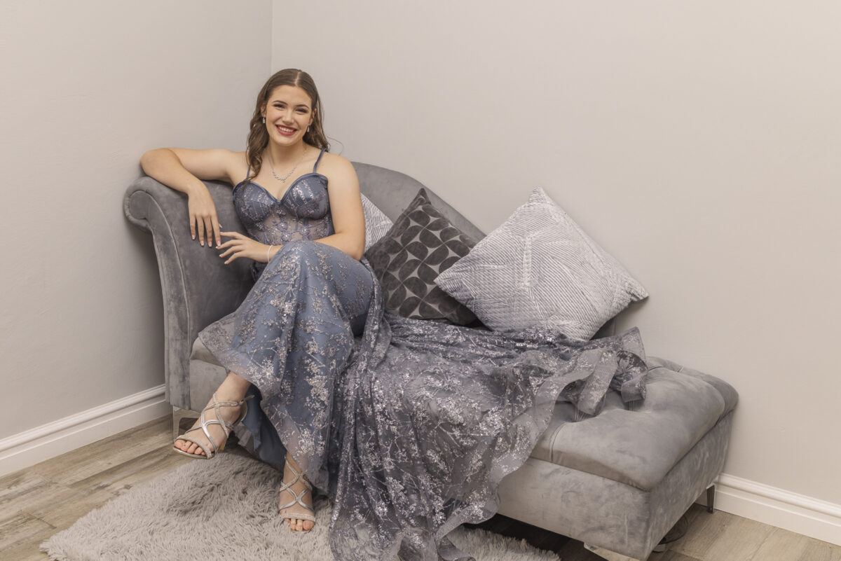 matric farewell and family photo session at homel in Walvis Bay, image by mariette du toit,namibia photographer, emdtphotography