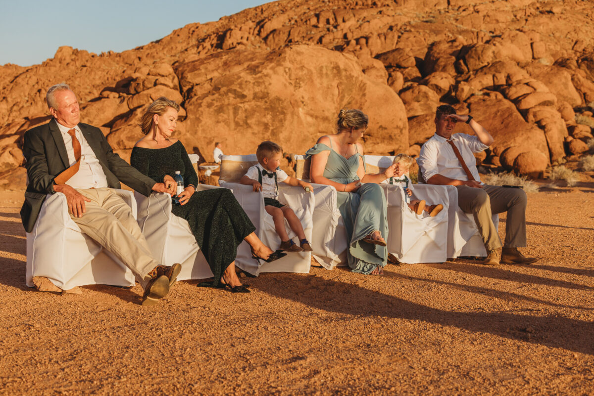 intimate-wedding-in-namib-desert-namibia_ceremony-image-by-mariette-du-toit-photography