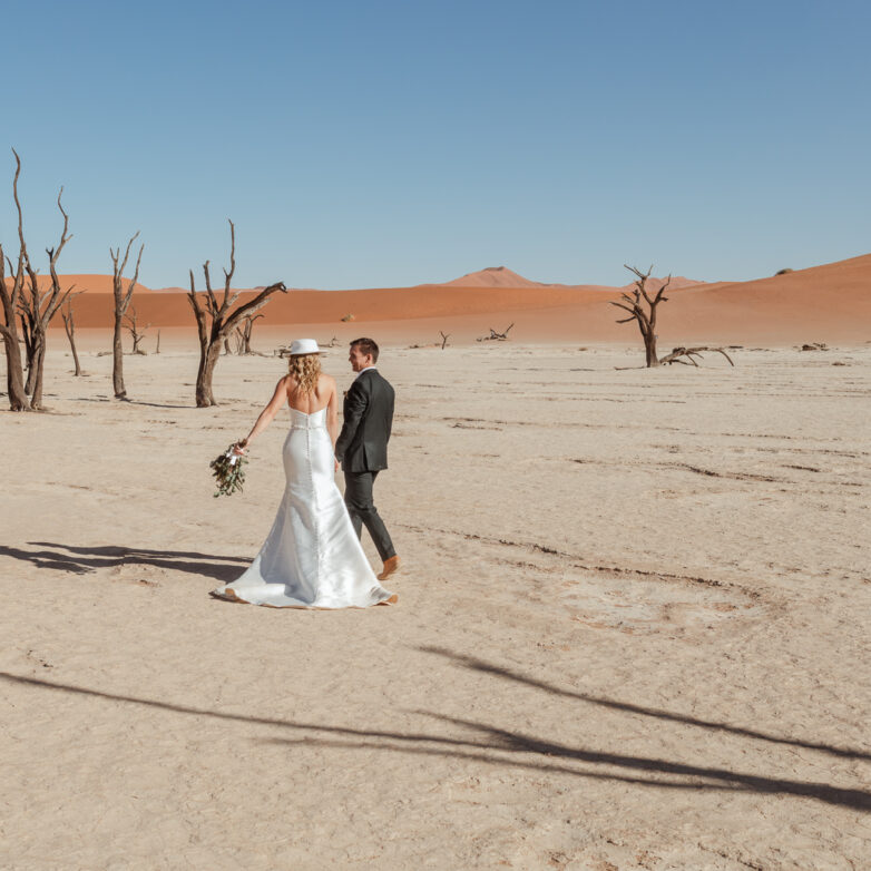 Hans and Ranelda | An Intimate Sossusvlei Wedding