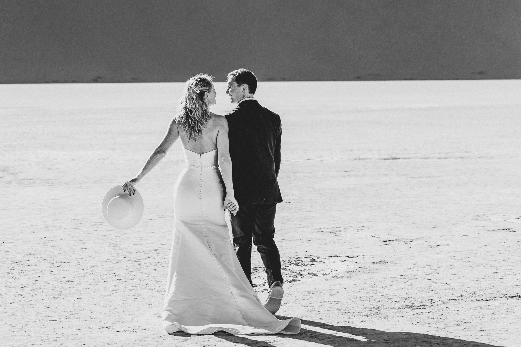 couple during elopement in deadvlei, namib desert, namibia by photographer mariette du toit